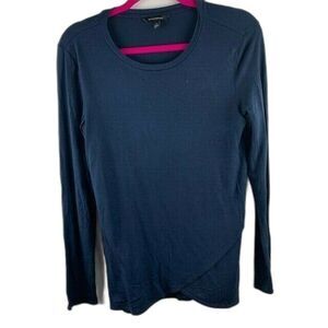 Banana Republic Size Small Womans Top Long Sleeve Crossed Bottom